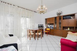 TRILOCALE CON GARAGE PRIVATO