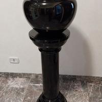 Colonna con vaso