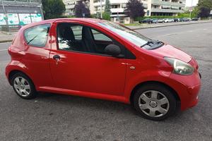 Toyota Aygo 1.180 anno 2007 GPL
