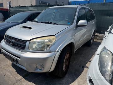 ricambi usati toyota rav 4 2004 2.0 gasolio