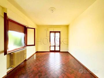 Appartamento di 95 m² con 3 locali e box auto a Sa