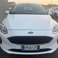 Ford Fiesta DISTRIBUZIONE