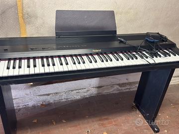 Pianoforte  digitale Roland KR-33 a 76 note