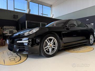 PORSCHE Panamera 3.0 Diesel - 86.000 KM certific