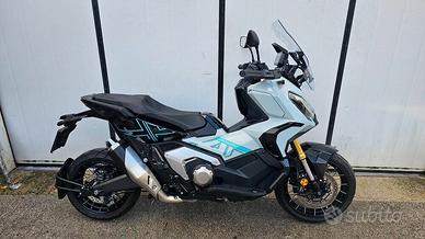 Honda X-ADV 750 DCT 2024