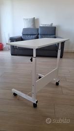 tavolino come nuovo piccolo poco profondo