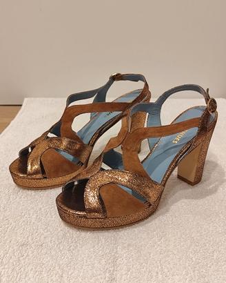 Sandalo tacco alto ottone/marrone con plateau