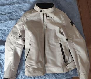 Giubbotto moto e guanti da moto