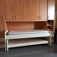 Armadio + scrivania + poltrona