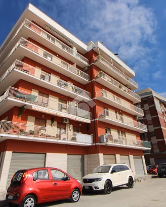 4 LOCALI A PESCARA