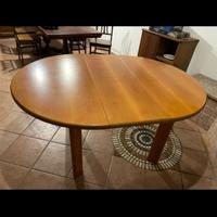 Tavolo in legno allungabile - robusto e pratico