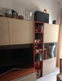 Parete attrezzata usata