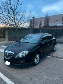 Lancia delta 1.4 gpl ideale per neopatentati 