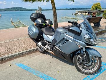 Kawasaki 1400 gtr