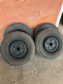 Cerchi 15 “ ford transit custom gomme invernali