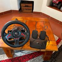 Volante e pedaliera videogiochi per pc