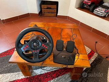 Volante e pedaliera videogiochi per pc