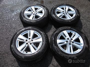 Opel Grandland X Cerchi e Gomme 215/65/17 M+S