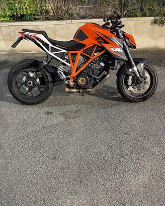 Ktm1290 super duke r