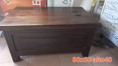Cassapanca in legno