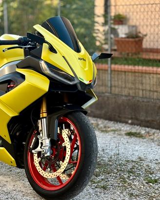 Aprilia rs 660