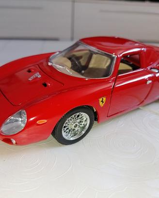 Ferrari 250 Le Mans 1965 1/18 Burago Bburago 