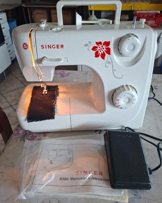 Macchina da cucire SINGER elettrica a pedale