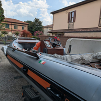 Gommone motore e carrello