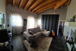 Appartamento di 100 m² con 3 locali e box auto a C