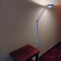 Luce con piedistallo 