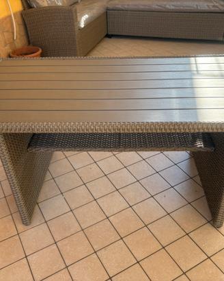Tavolo da esterno in polyrattan