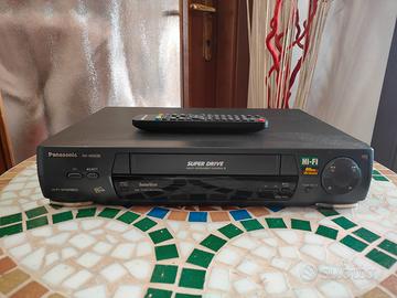 VIDEOREGISTRATORE VHS PANASONIC 