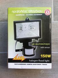 Lampada alogena con sensore Nuova