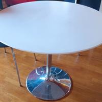 Tavolo rotondo design vintage 