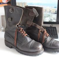 Scarponi ex militari anni 50 numero 42 usati, suol