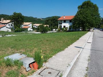 Terreno edificabile fiastra mc