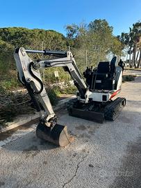 Mini escavatore Bobcat 322 g