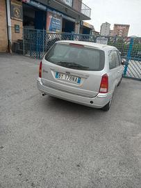 Ford Focus s w