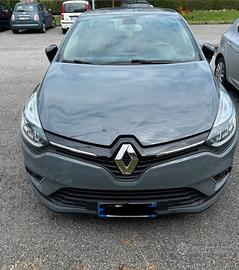 Renault Clio Moschino Intens 1.5 dCi