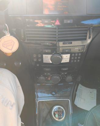 OPEL ASTRA GTC 2007 TRATTABILE