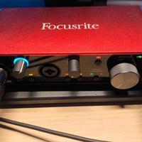 Scheda audio focusrite 2i2 3ª generazione 