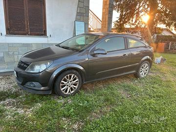 Opel Astra GTC 1.7 110cv