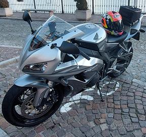Honda cbr 1000 rr