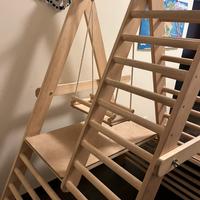 Palestra per bambini con altalena