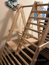 Palestra per bambini con altalena