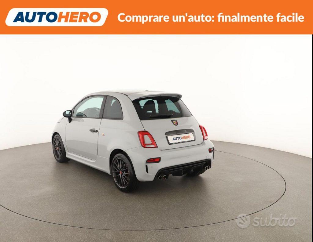 Abarth 695 2022 photo 4