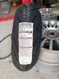 190/50ZR17 BRIDGESTONE BATTLAX S21