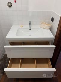 Mobile bagno con lavabo