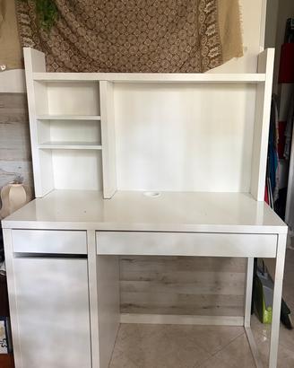 Scrivania bianca ikea