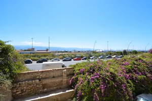 VIA INDUSTRIALE - 4 locali ideale uso investimento